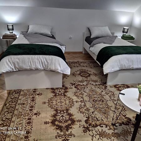 Ferienwohnung Kaya 2 Ðakovo Exterior foto